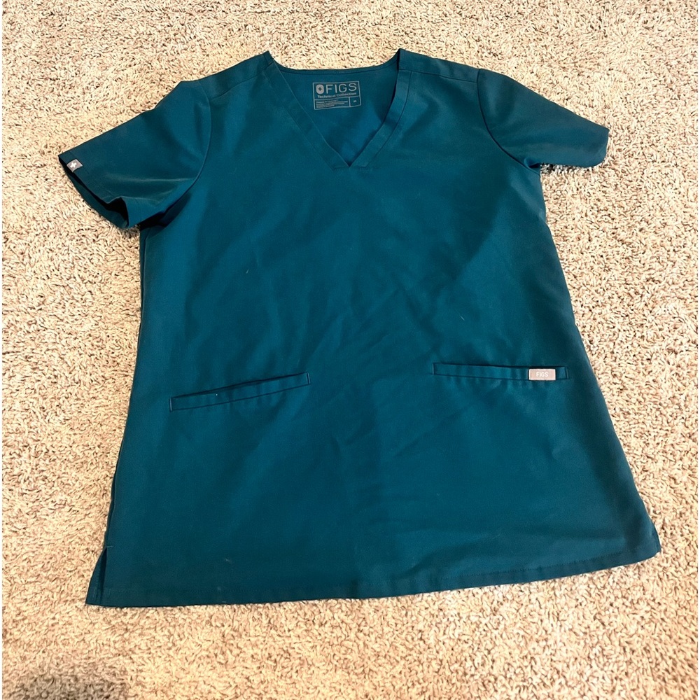 Caribbean blue figs scrub top